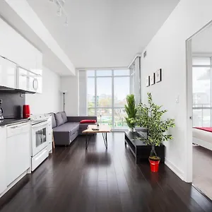 Perfectly Downtown With Free Parking Apartment Toronto