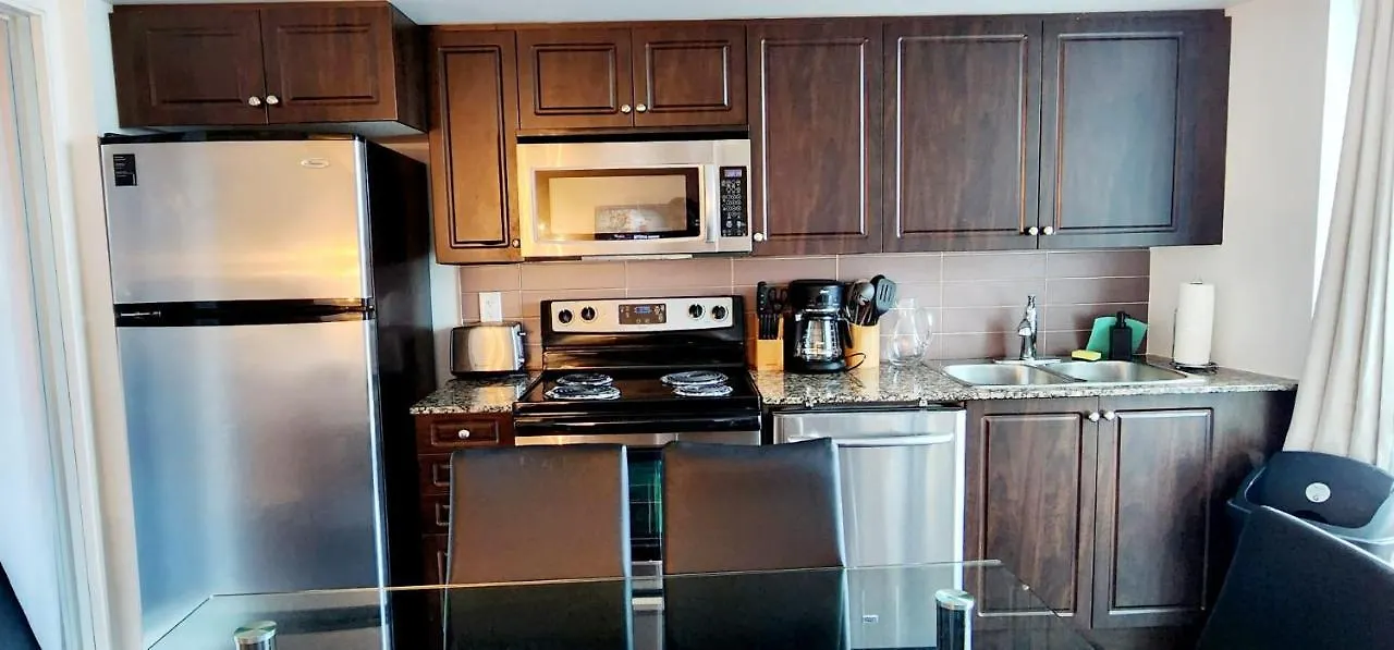 Lakefront Living Downtown Toronto - Free Parking, Gym, Indoor Pool 公寓