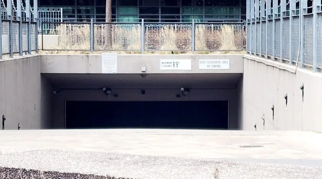公寓 Lakefront Living Downtown Toronto - Free Parking, Gym, Indoor Pool